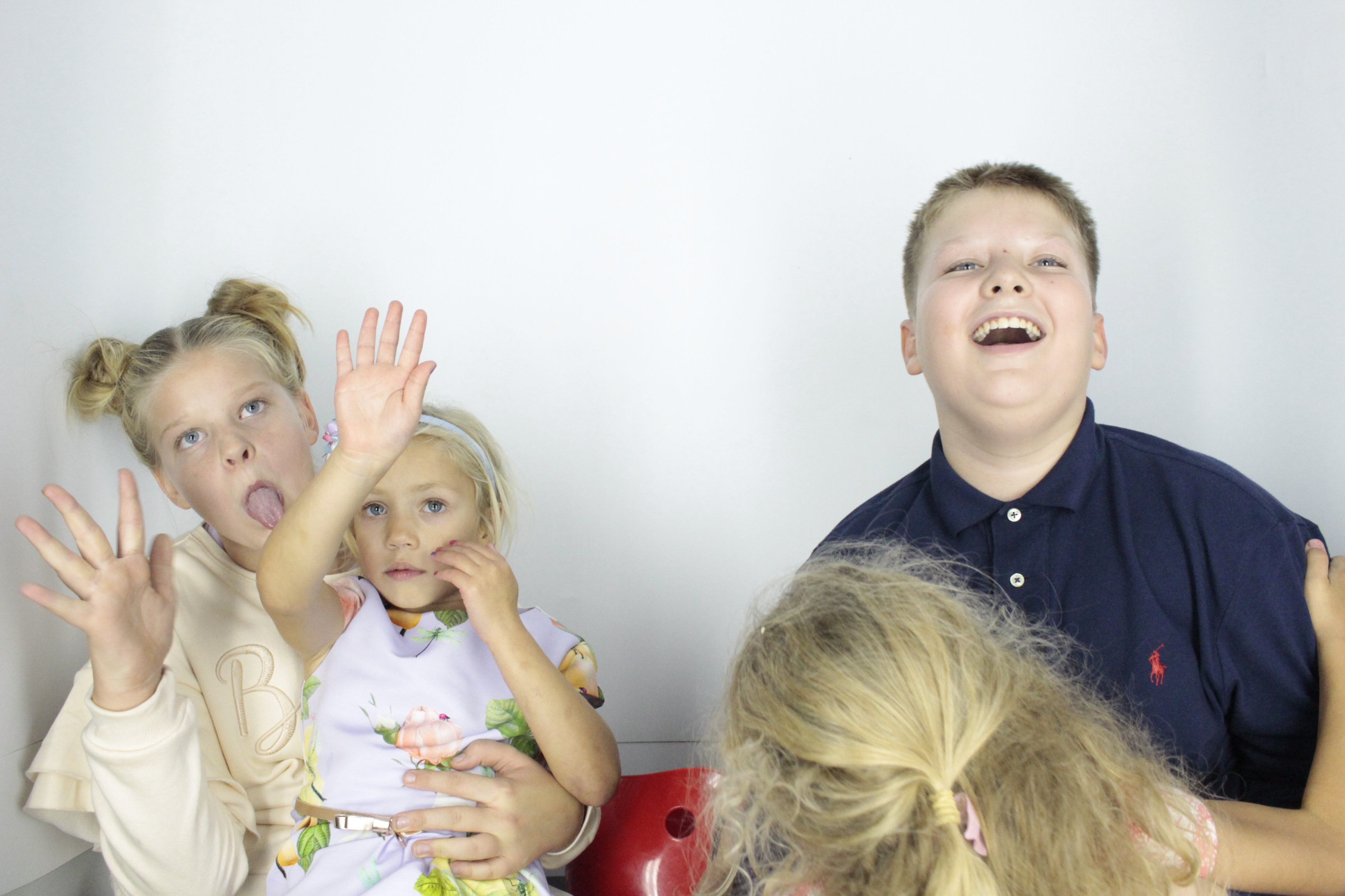 Isobel 18th Birthday Party  | View more photos from the event at gallery.myphotoboothexperience.co.uk/u/MyPhotoBoothExperienceLtd/Isobel-18th-Birthday-Party